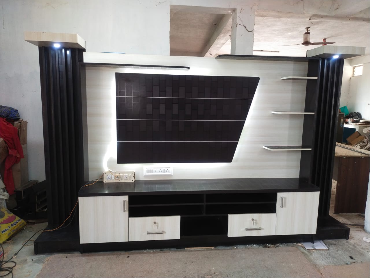 Wardrobe Manufacturers in Ayapakkam